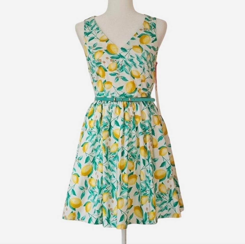 ELLE‎ Women's Lemon and Leaf Print Fit And Flare Mini Dress With Belt. Size 2